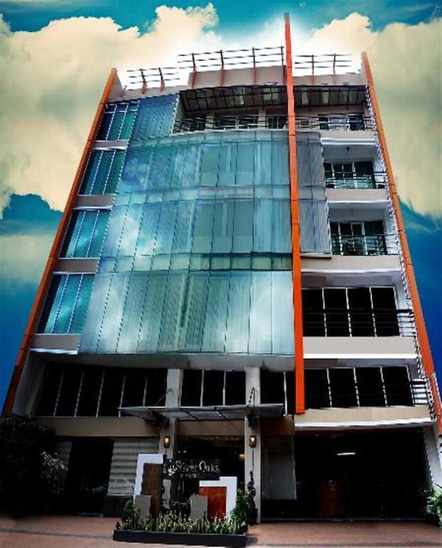 Silver Oaks Suites & Hotel Manila Exterior foto
